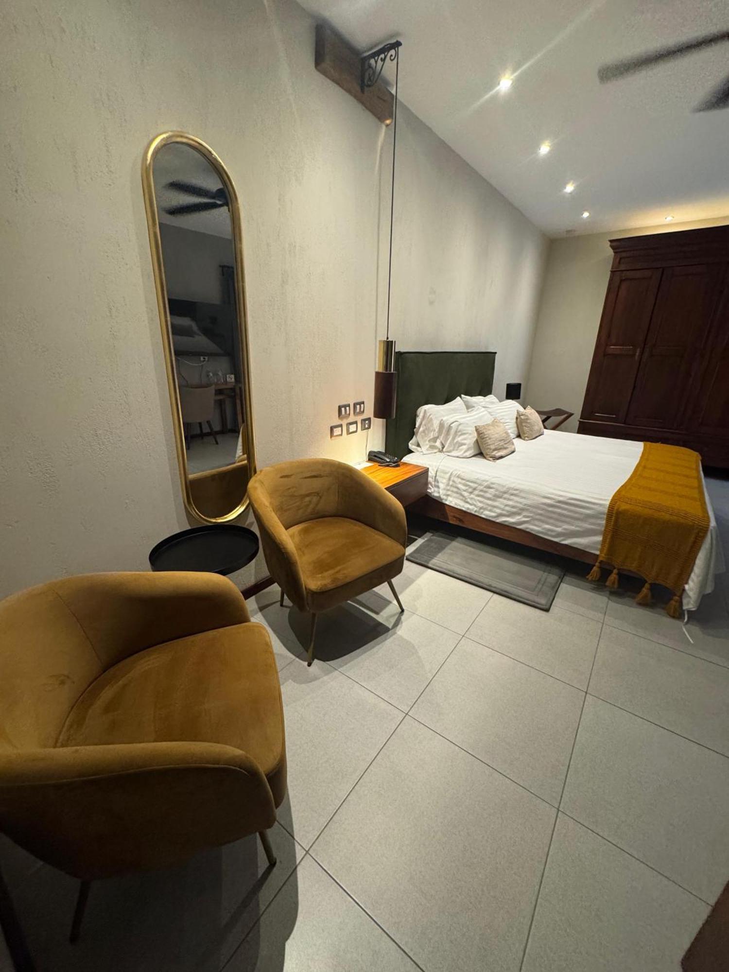 Hotel Arista 1026 San Luis Potosi Bagian luar foto